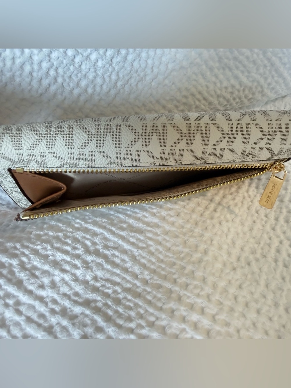 Michael Kors Logo Trifold Wallet - Picture 5 of 9